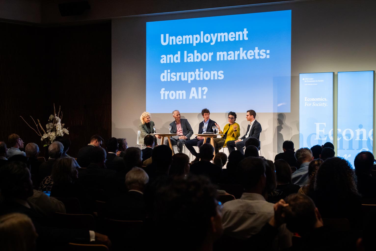 Panel discussion “Unemployment and labor markets: disruptions from AI?”